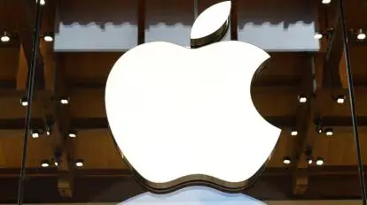Apple Faces Lawsuit Over Alleged Use of Copyrighted Books to Train Apple Intelligence