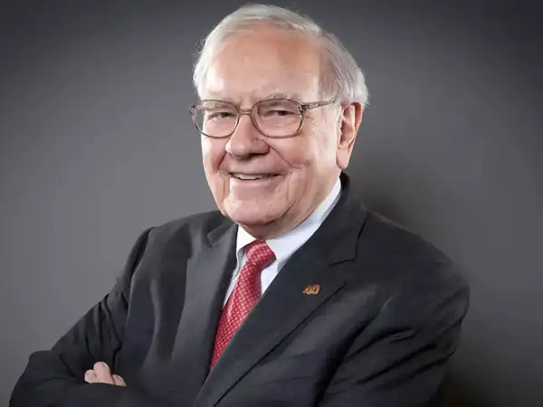 Berkshire Hathaway Bets Big on Alphabet as Apple Trims Continue