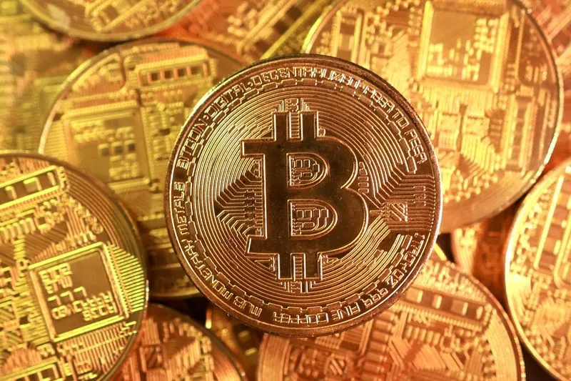 Bitcoin Crashes to Six-Month Low as Global Markets Shift to Risk-Off Mode
