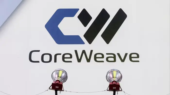 CoreWeave Shares Drop as Data Centre Delays Threaten AI Expansion Plans