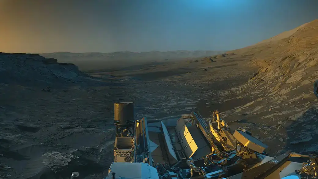 Curiosity Rover Captures Rare Sunrise and Sunset Views on Mars in Holiday-Themed Postcard