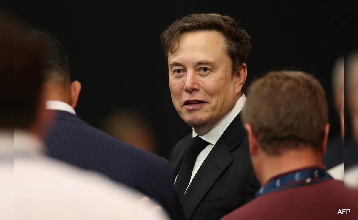 Elon Musk Secures $1 Trillion Tesla Pay Package as Shareholders Give Green Light
