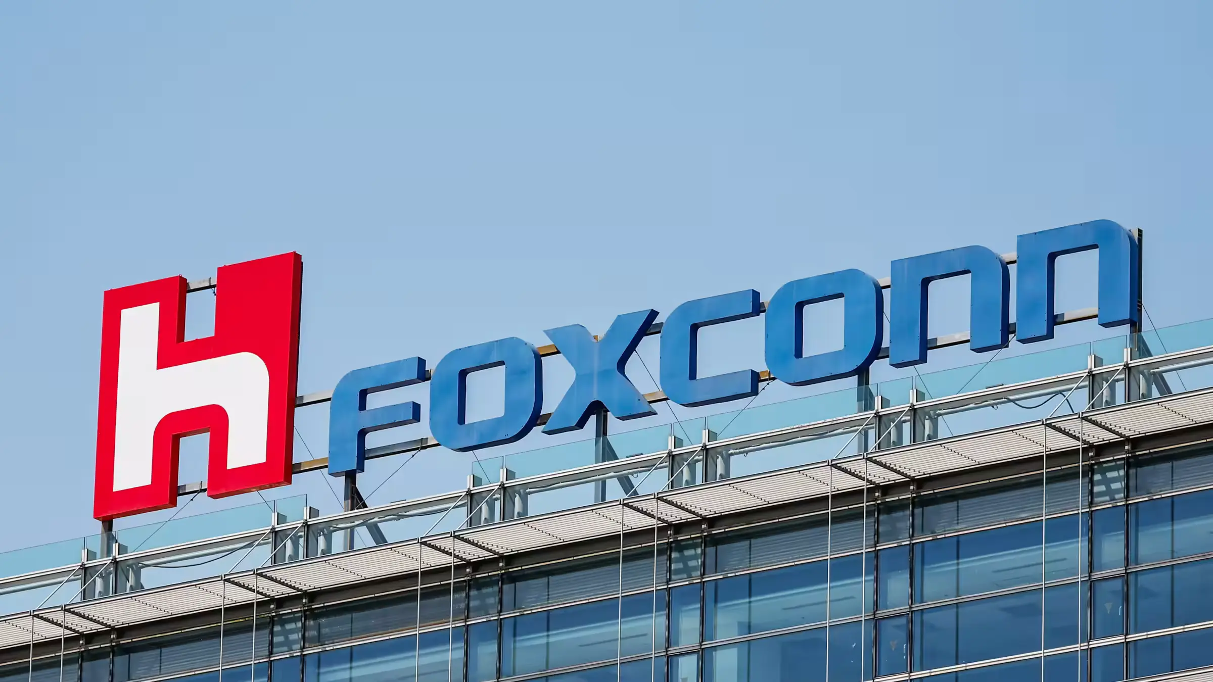 Foxconn Boosts AI Arsenal: Now Producing 1,000 AI Racks Every Week