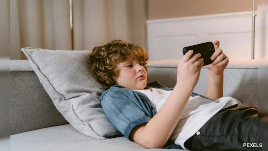 Global Push to Protect Kids: Nations Tighten Rules on Social Media Access