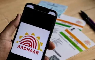 Government’s Aadhaar App Preload Plan Sparks Industry Resistance