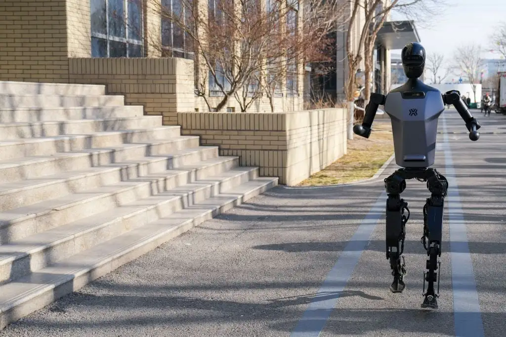 Humanoid Robots Take Strides into the Future, Conquering the World’s First Half-Marathon