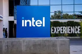Intel’s Strategy Chief Steps Down Amid Ongoing Restructuring