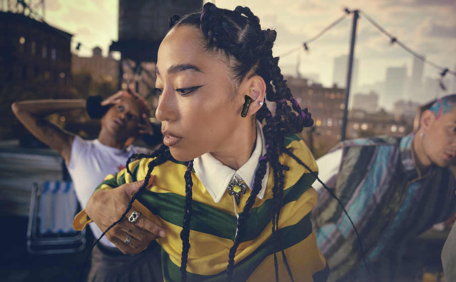 JBL Tune Beam 2: Stellar Sound and Design Marred by Buggy App Chaos