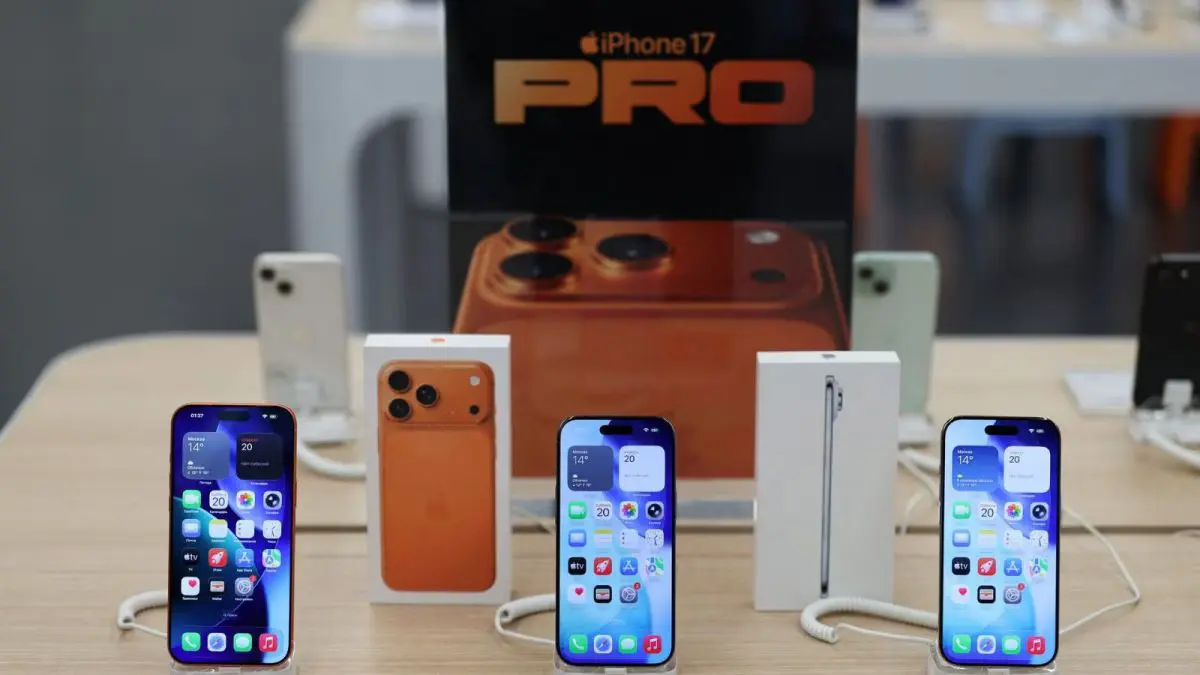 Memory Crunch May Push iPhone Prices Higher as Apple Faces Supply Pressure