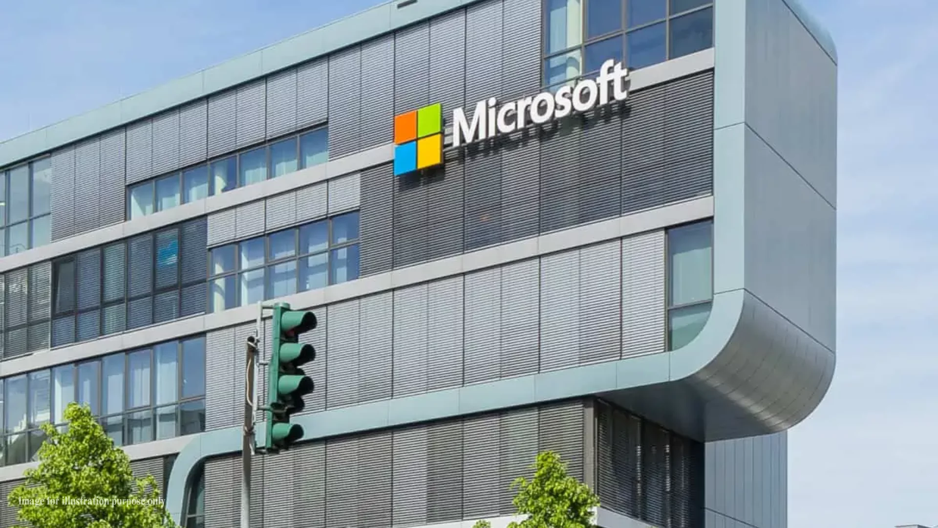 Microsoft Rethinks AI Data Center Expansion, Sparking Investor Concerns