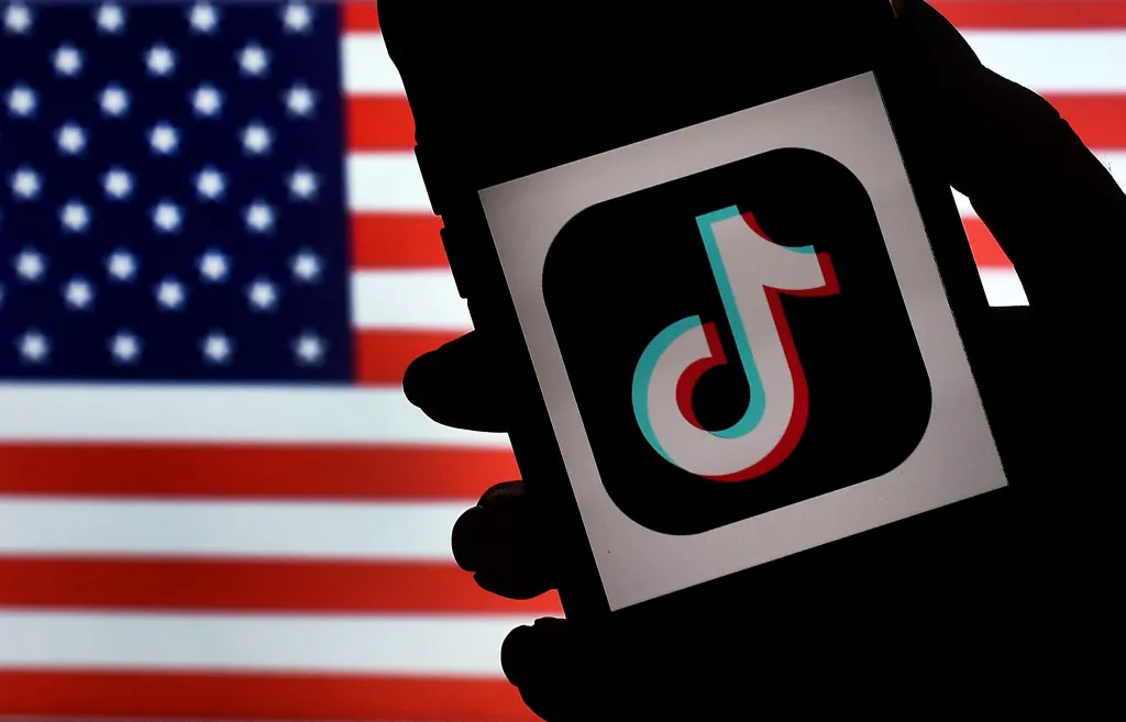 Oracle Backs TikTok: U.S. Operations Secured Amid Rising Scrutiny
