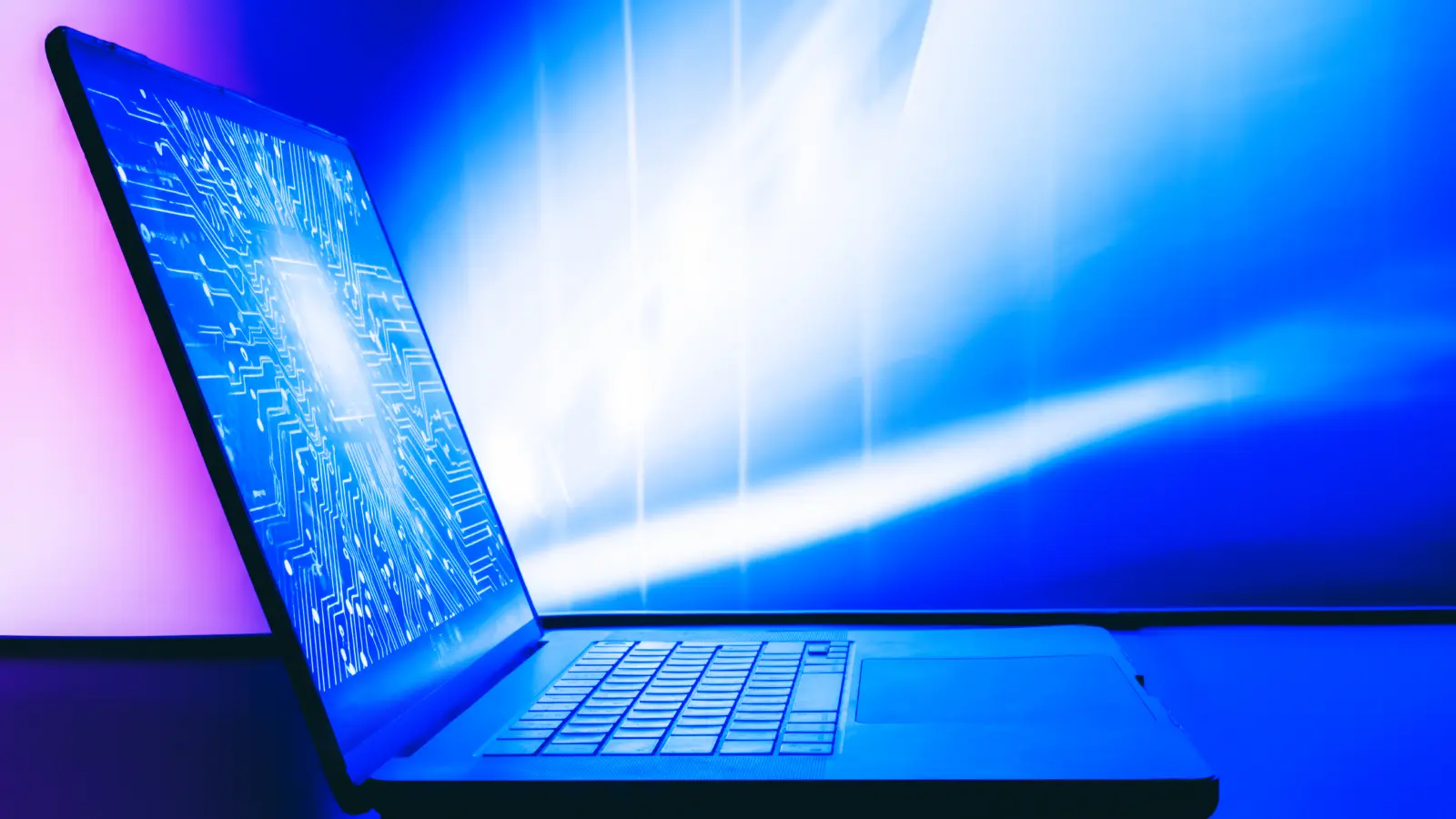 Scientists Unveil Breakthrough Shortcut to Run Quantum Models on Ordinary Laptops