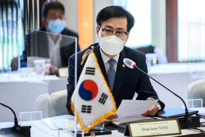 South Korea Downplays Immediate Impact of Proposed U.S. Chip Tariffs